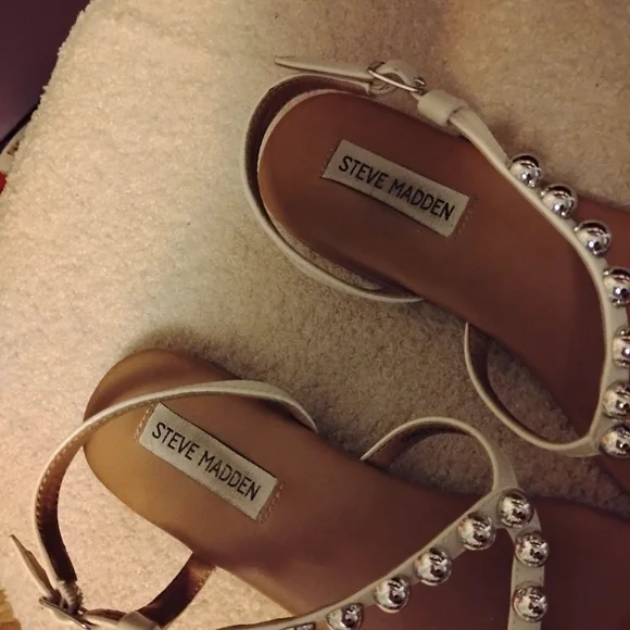 Steve Madden Strappy Bobble Sandals - Picture 4 of 12